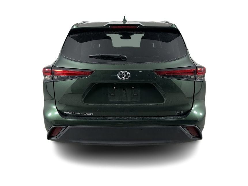 Thumbnail: 2023 Toyota Highlander - 4