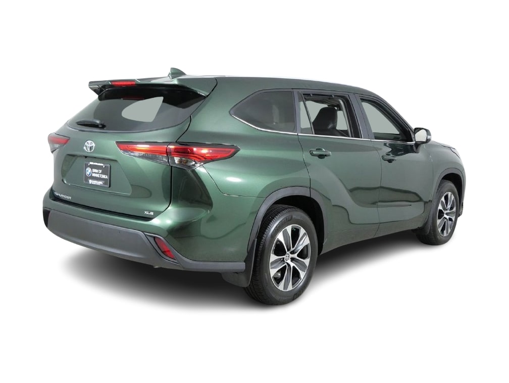 Thumbnail: 2023 Toyota Highlander - 20