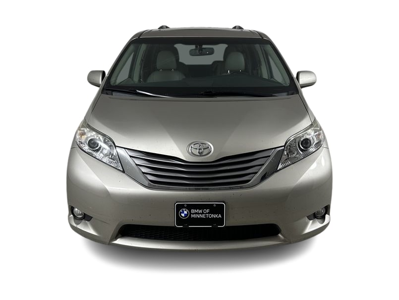 Thumbnail: 2015 Toyota Sienna - 5