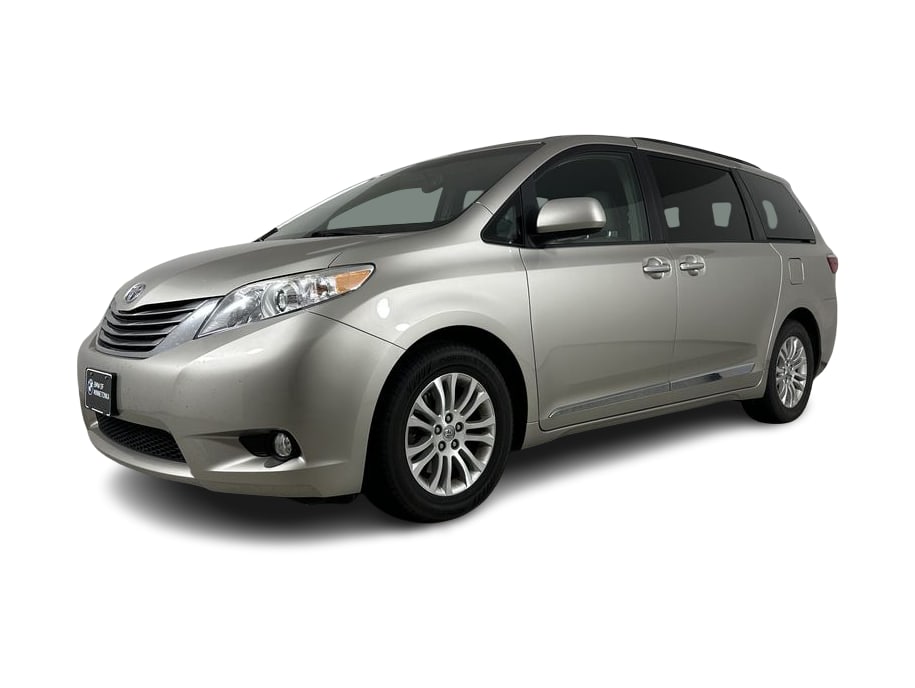 Thumbnail: 2015 Toyota Sienna - 10