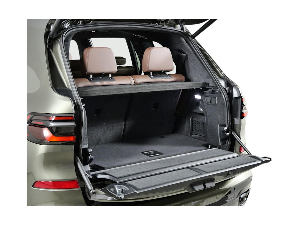 Thumbnail: 2026 BMW X7 - 34