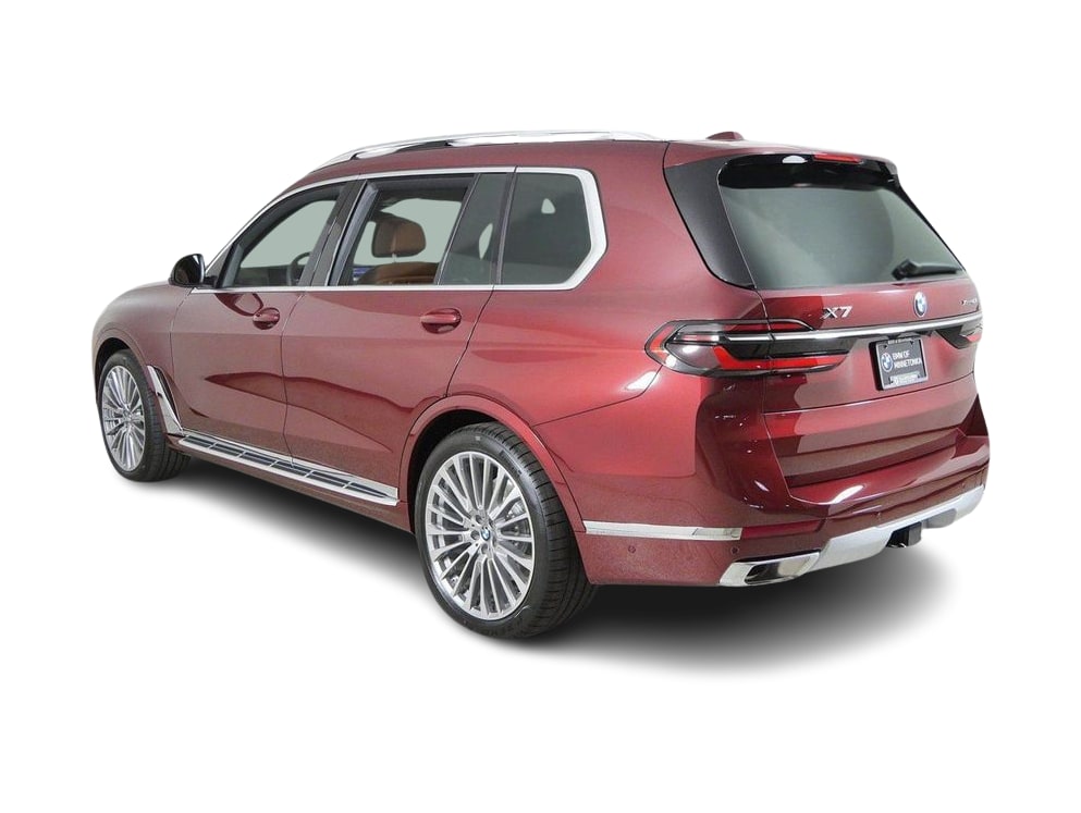 Thumbnail: 2027 BMW X7 - 4
