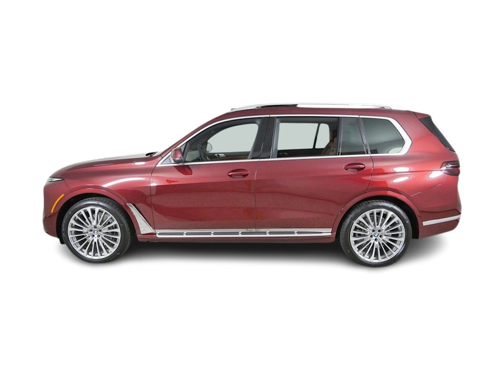 Thumbnail: 2027 BMW X7 - 3