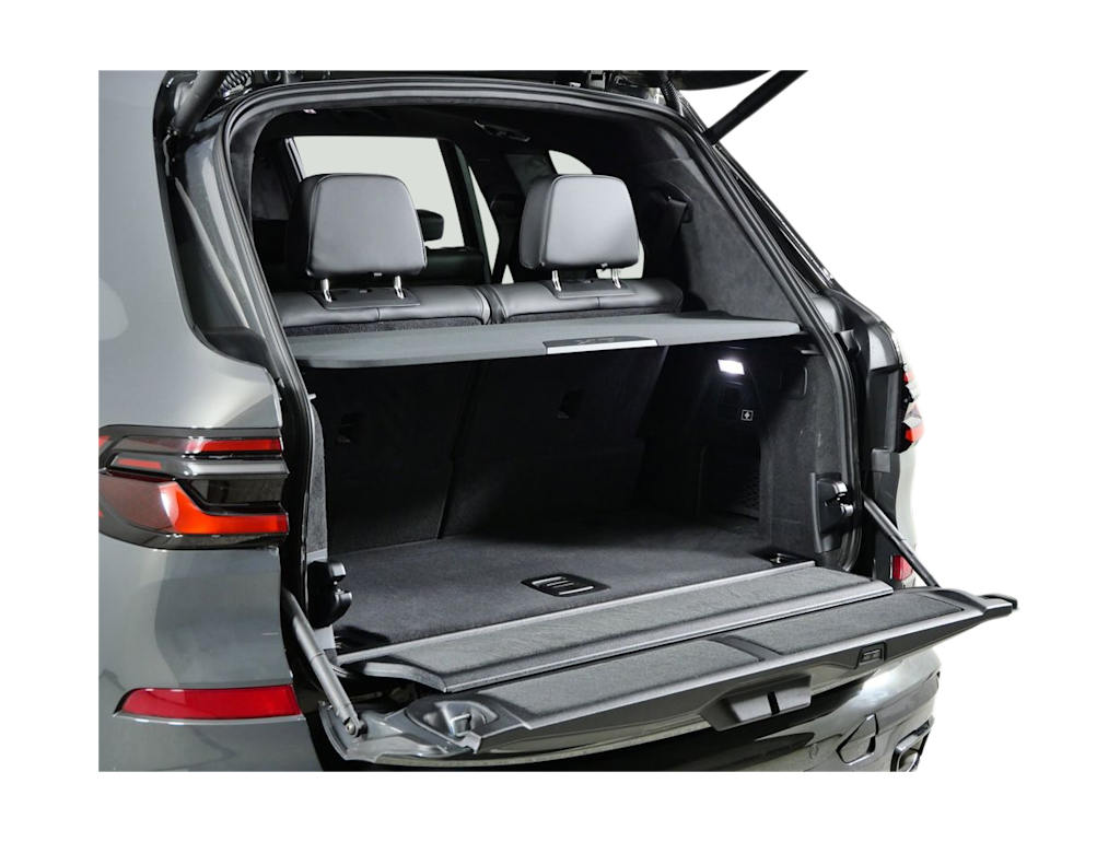 Thumbnail: 2026 BMW X7 - 33