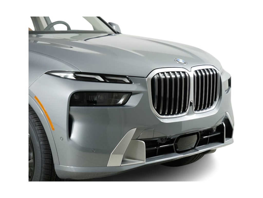 Thumbnail: 2025 BMW X7 - 6