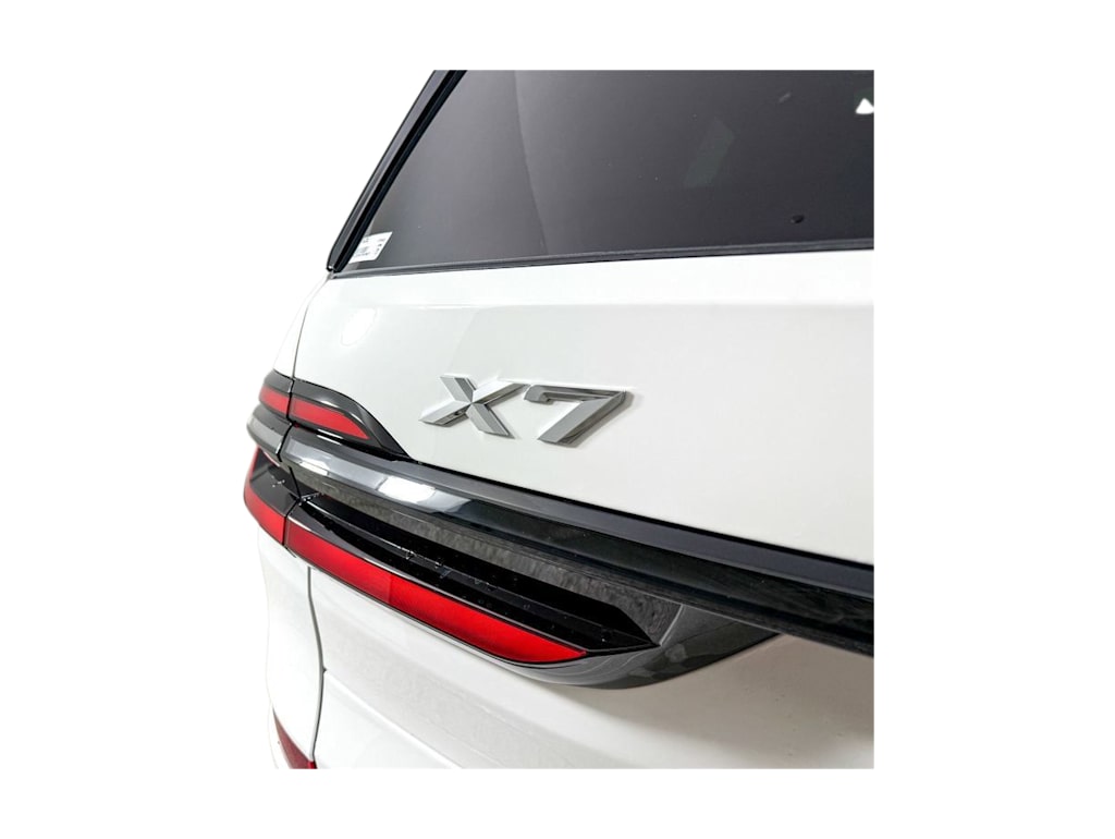 Thumbnail: 2026 BMW X7 - 22
