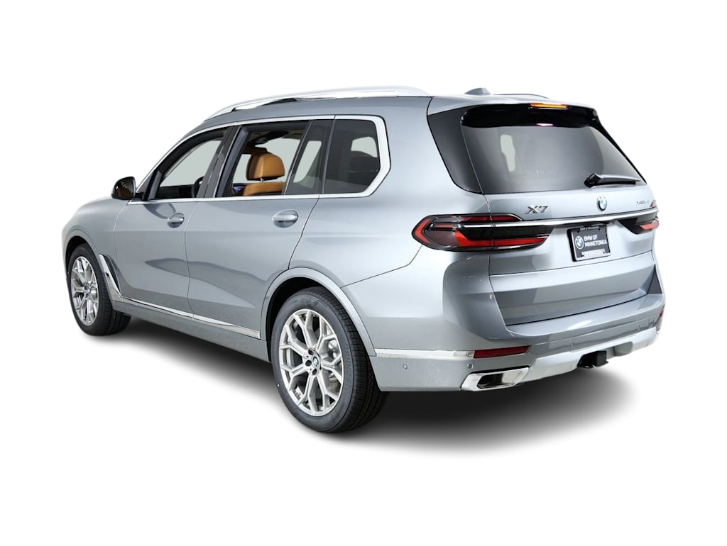 Thumbnail: 2026 BMW X7 - 4