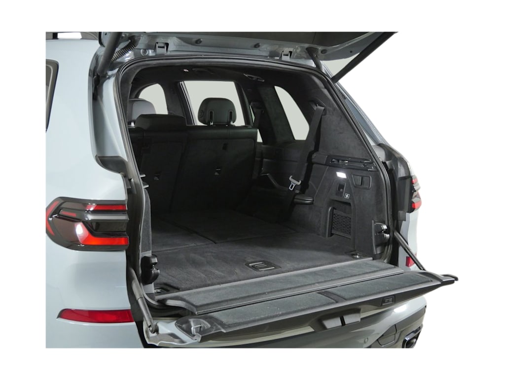Thumbnail: 2024 BMW X7 - 35