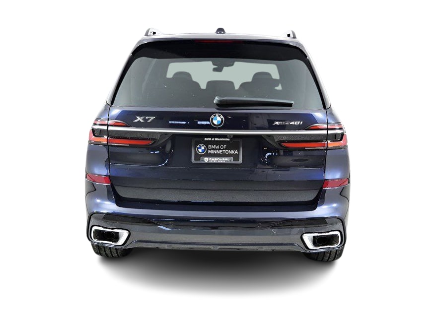 Thumbnail: 2026 BMW X7 - 21