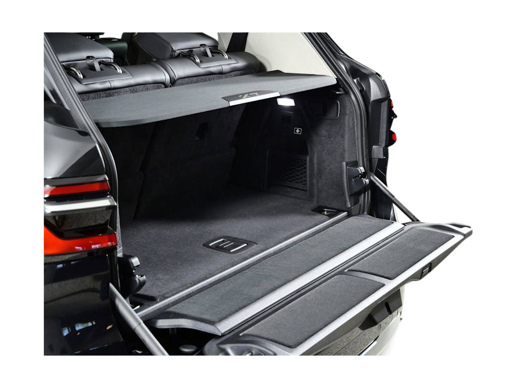 Thumbnail: 2026 BMW X7 - 35