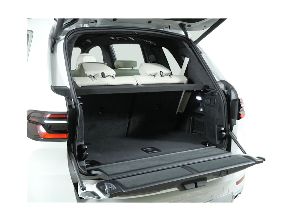 Thumbnail: 2027 BMW X7 - 35