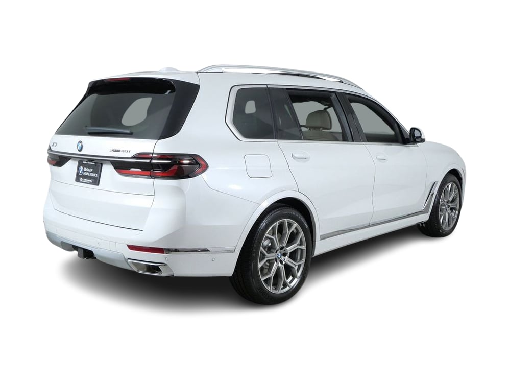 Thumbnail: 2027 BMW X7 - 21