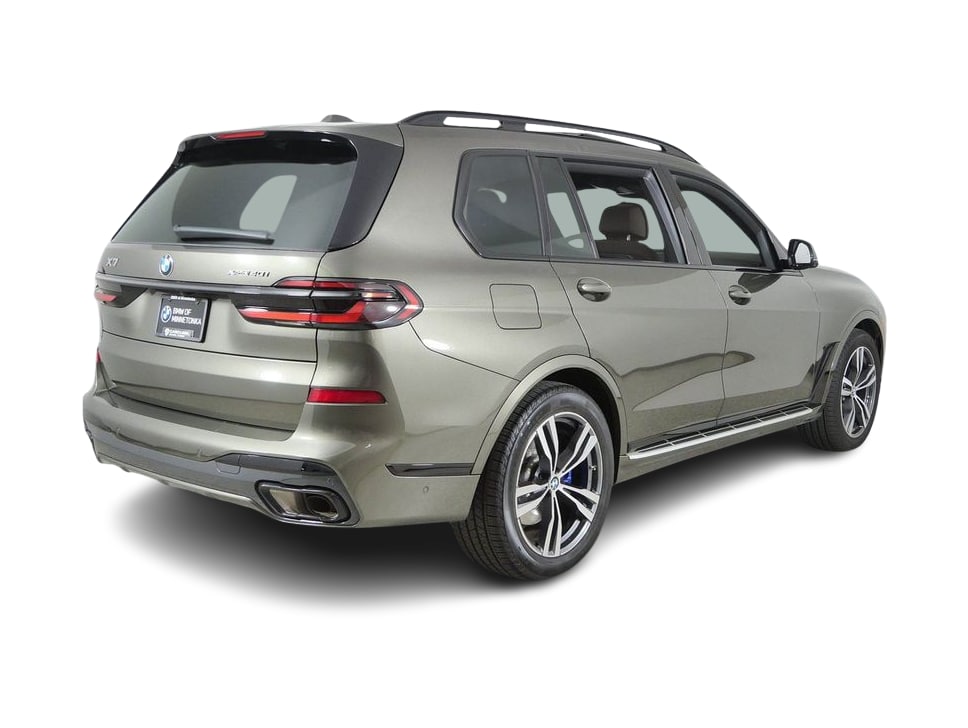 Thumbnail: 2026 BMW X7 - 21