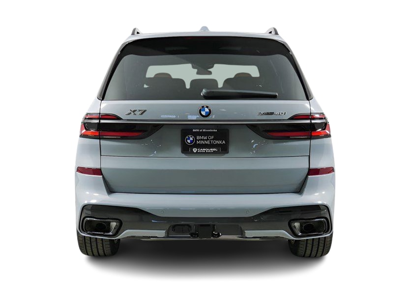 Thumbnail: 2026 BMW X7 - 21