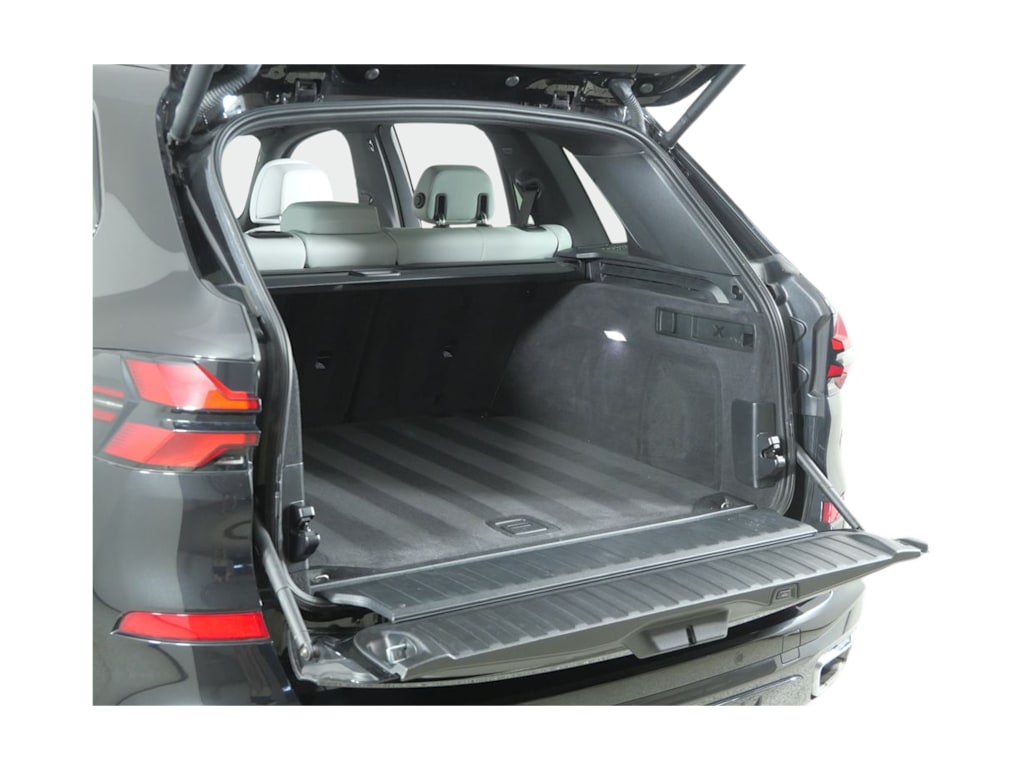 Thumbnail: 2025 BMW X5 - 33
