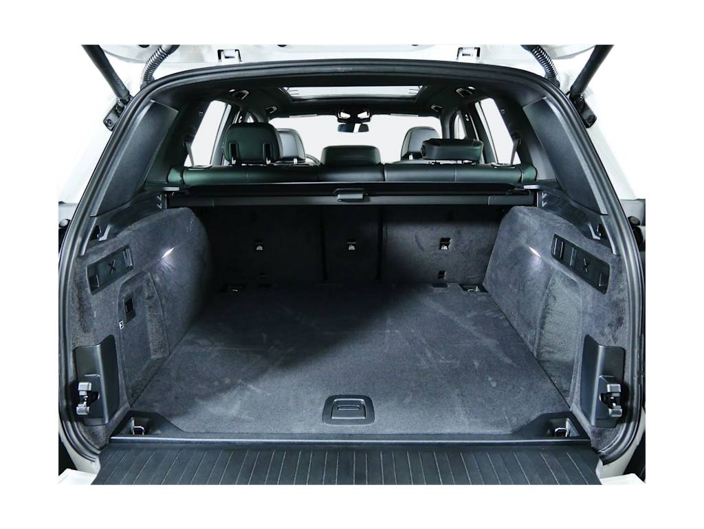 Thumbnail: 2026 BMW X5 - 15