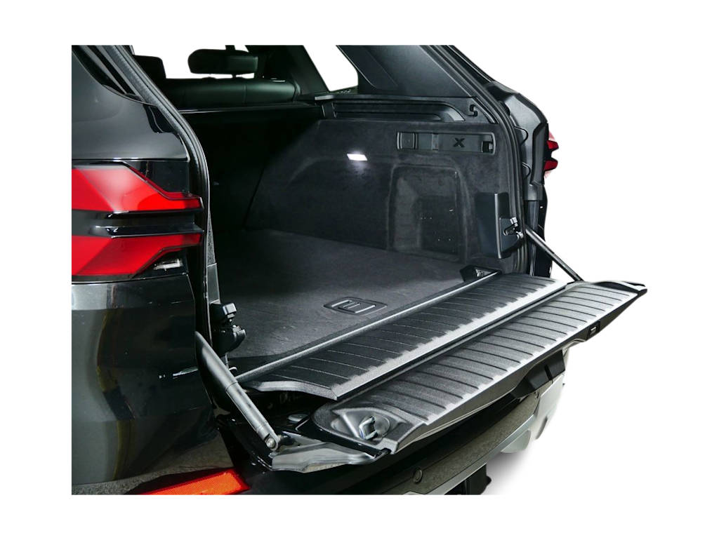 Thumbnail: 2026 BMW X5 - 15