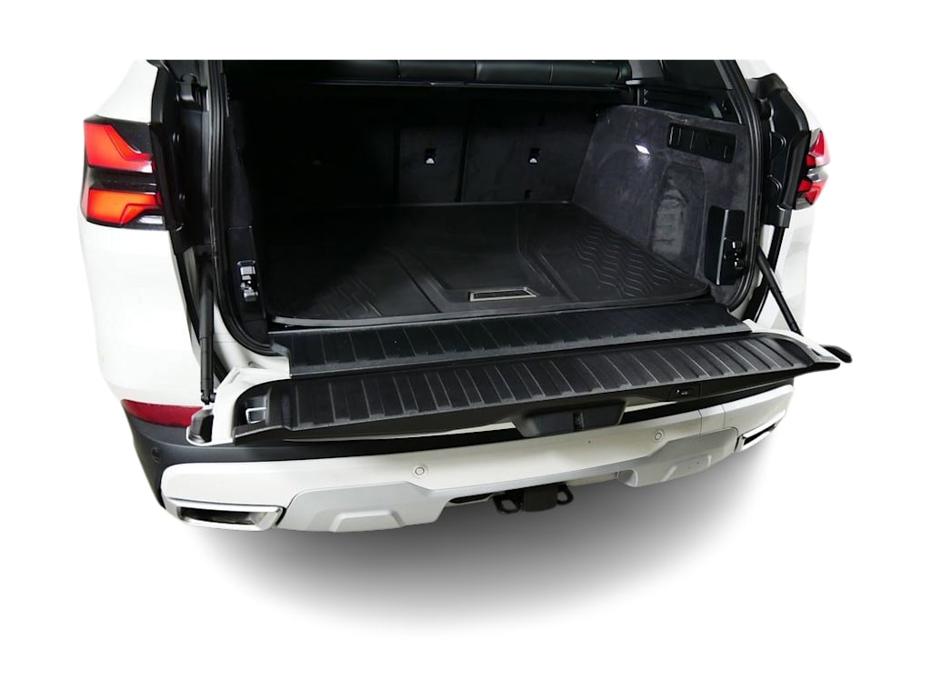 Thumbnail: 2026 BMW X5 - 17