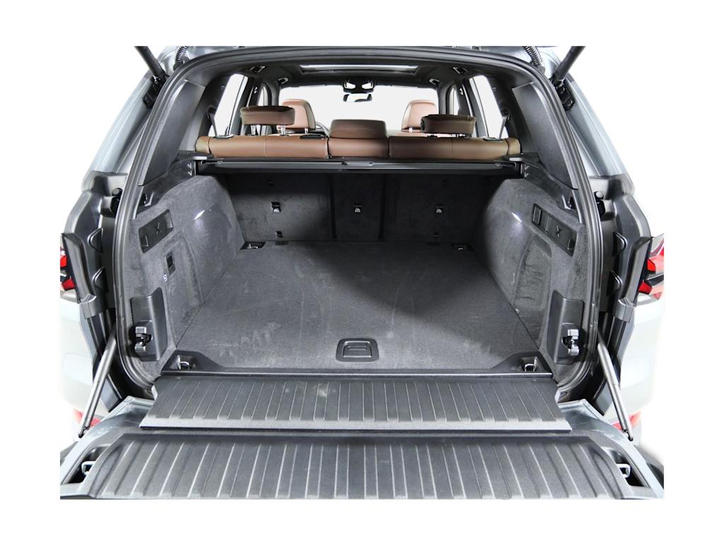 Thumbnail: 2026 BMW X5 - 15