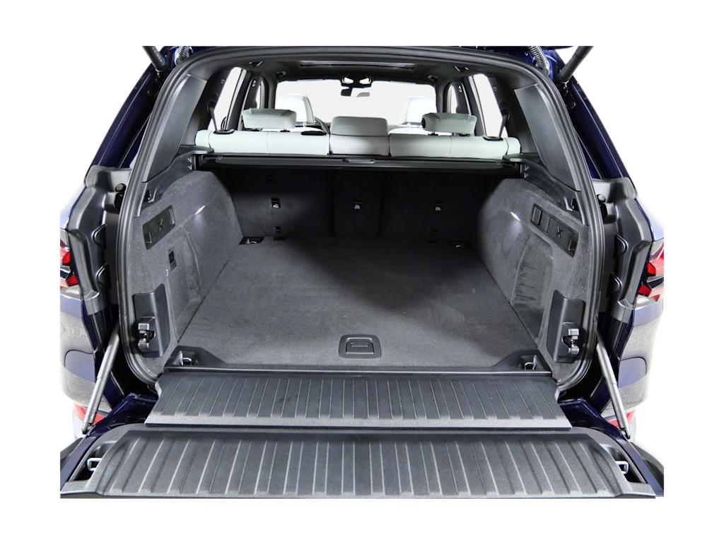 Thumbnail: 2026 BMW X5 - 15