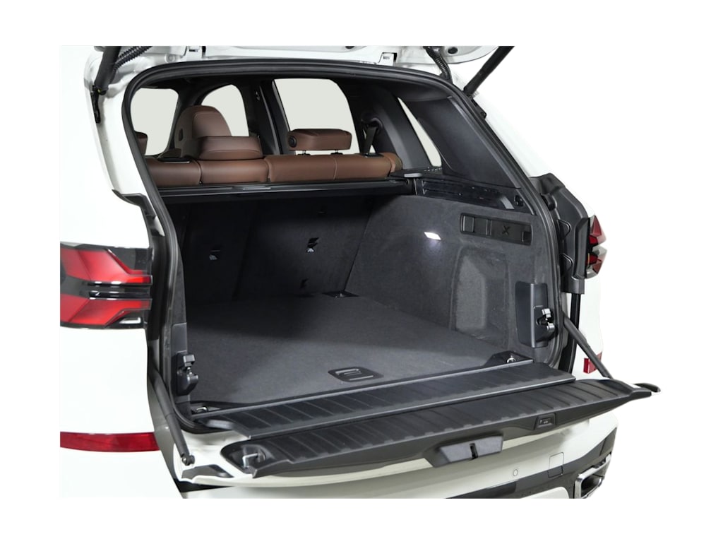 Thumbnail: 2026 BMW X5 - 34