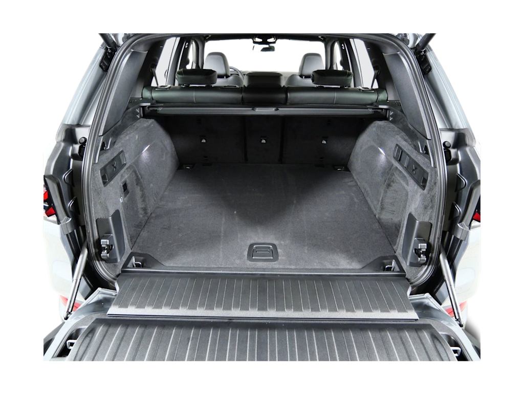 Thumbnail: 2026 BMW X5 - 15