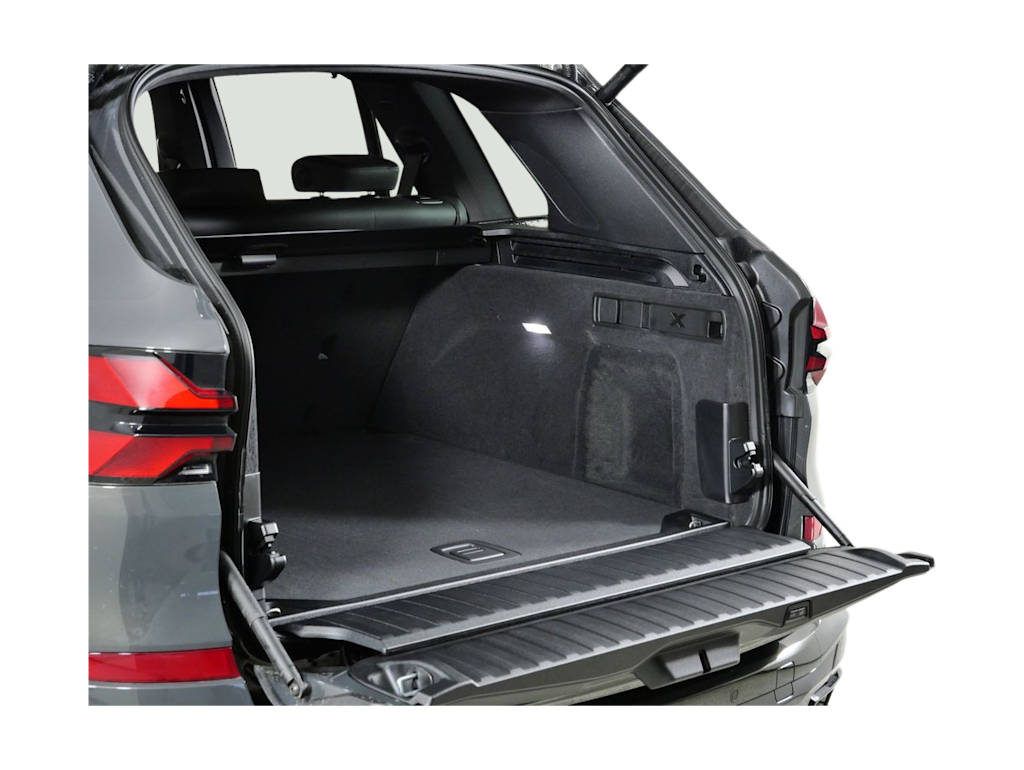 Thumbnail: 2026 BMW X5 - 14