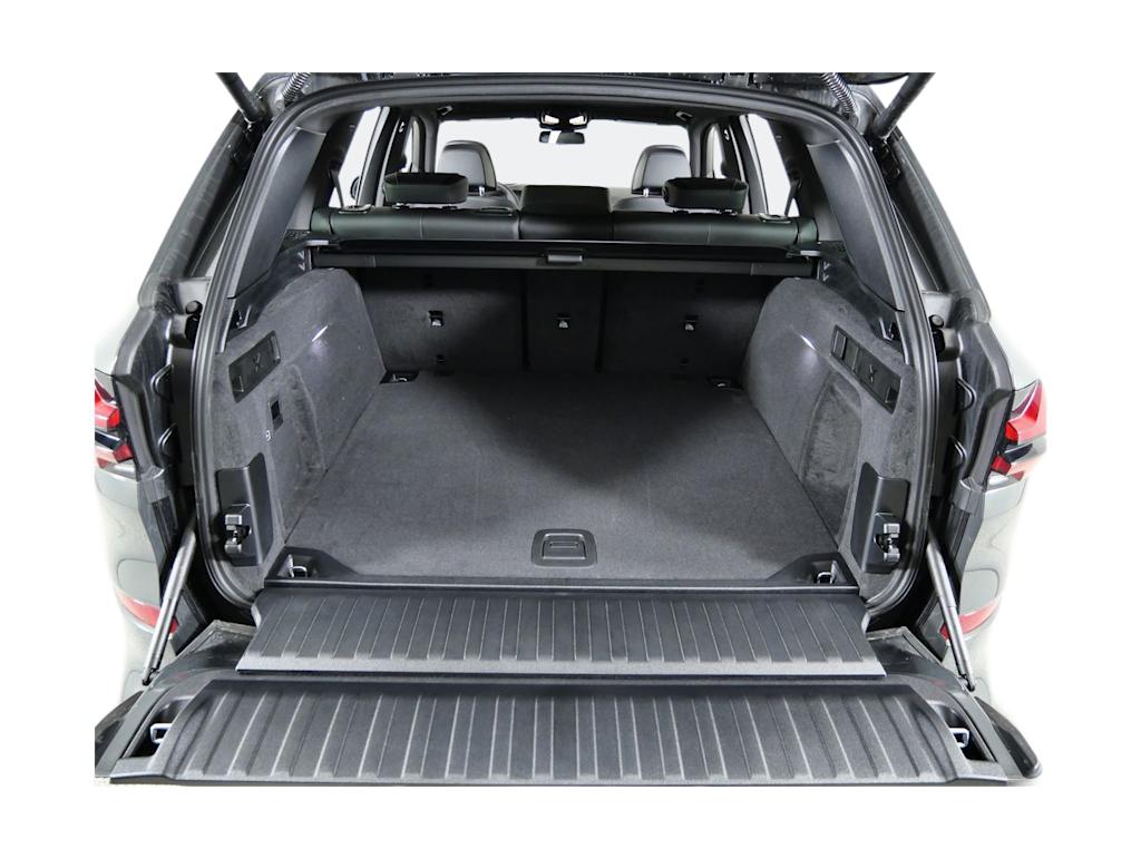 Thumbnail: 2026 BMW X5 - 34