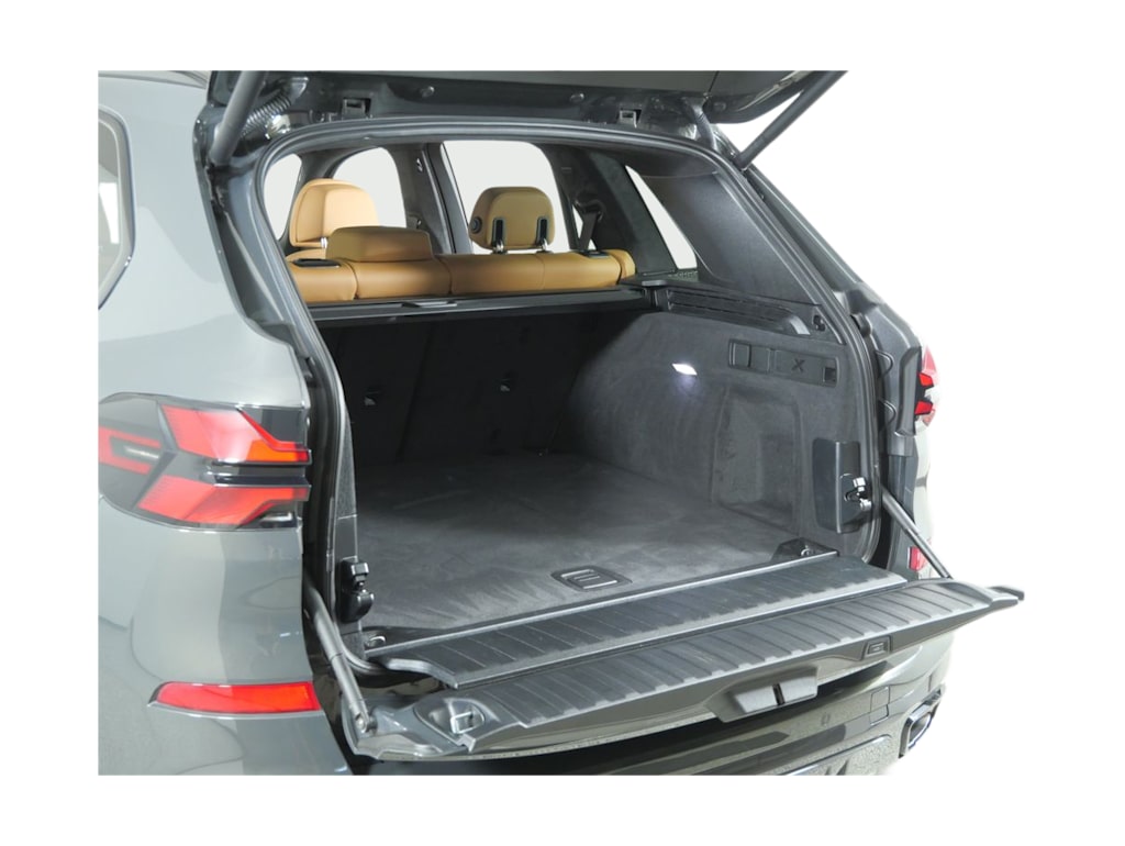 Thumbnail: 2026 BMW X5 - 35
