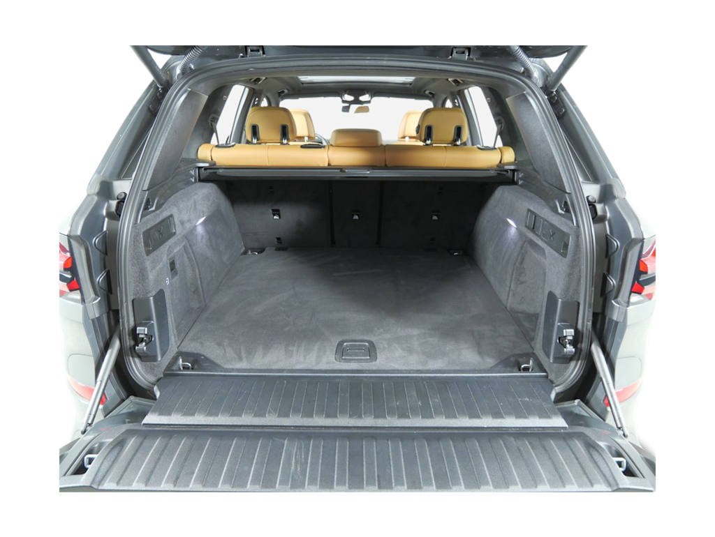 Thumbnail: 2026 BMW X5 - 15