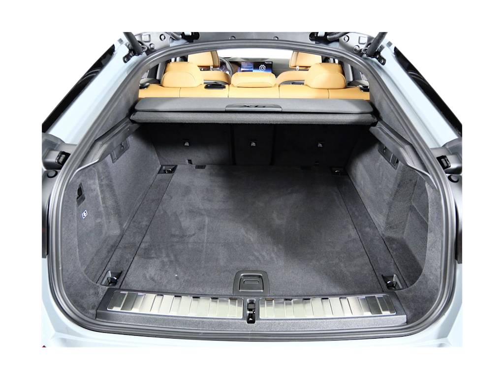 Thumbnail: 2026 BMW X6 - 15