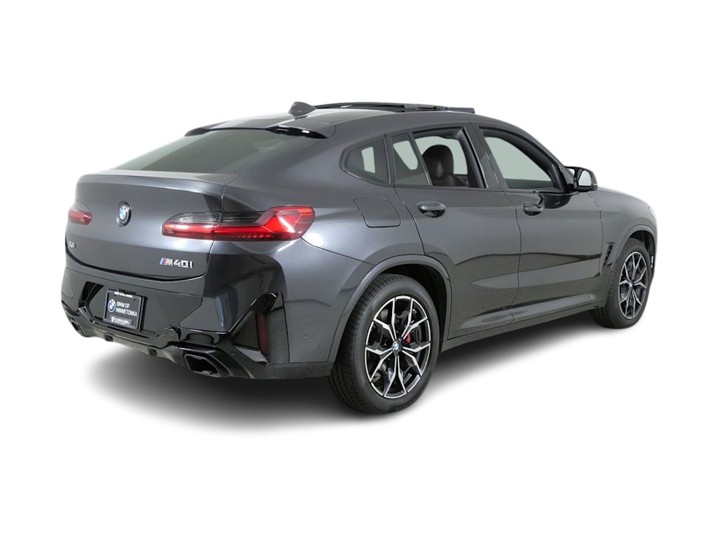 Thumbnail: 2022 BMW X4 - 21