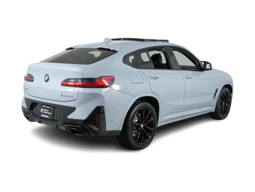Thumbnail: 2023 BMW X4 - 22