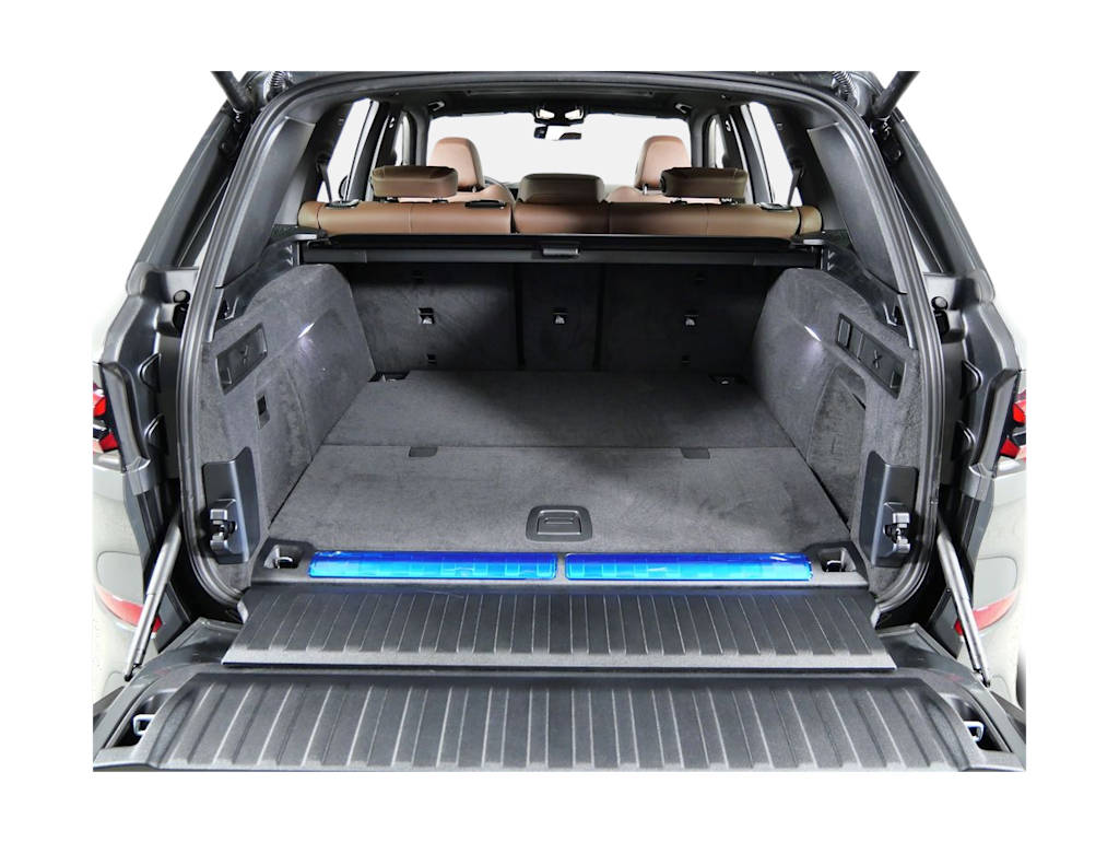 Thumbnail: 2026 BMW X5 - 14