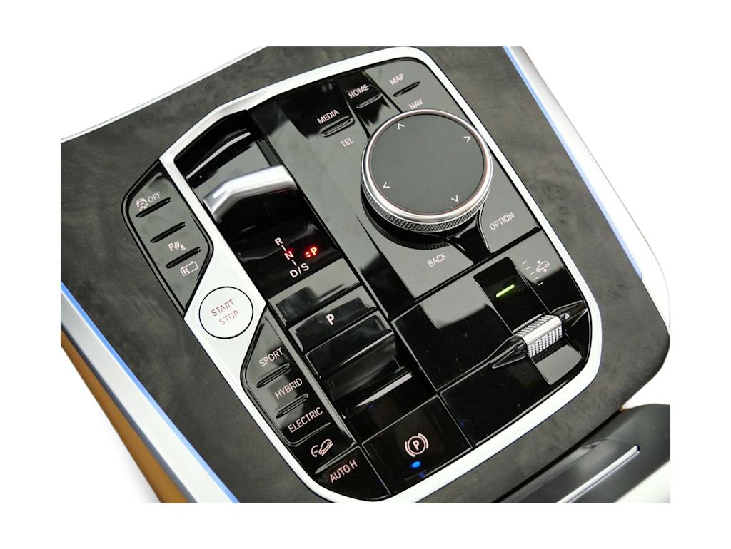 Thumbnail: 2026 BMW X5 - 50
