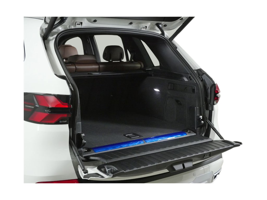 Thumbnail: 2026 BMW X5 - 34
