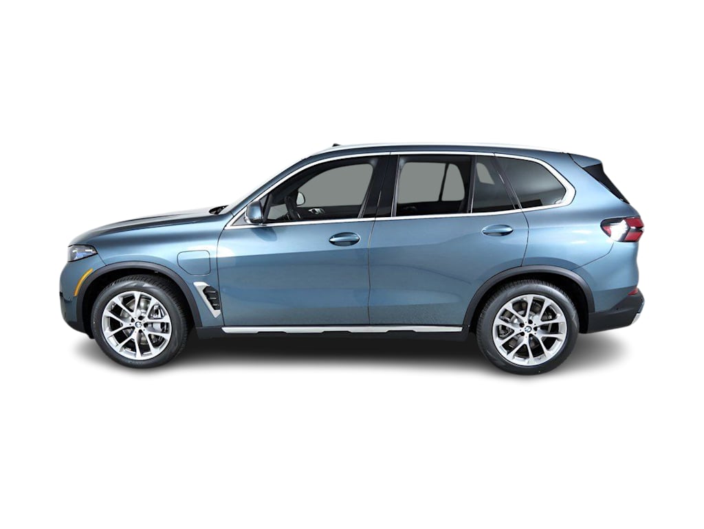 Thumbnail: 2026 BMW X5 - 3