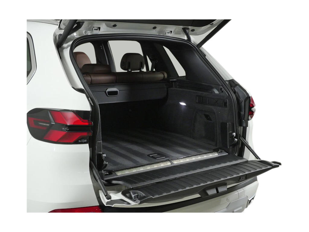 Thumbnail: 2025 BMW X5 - 32