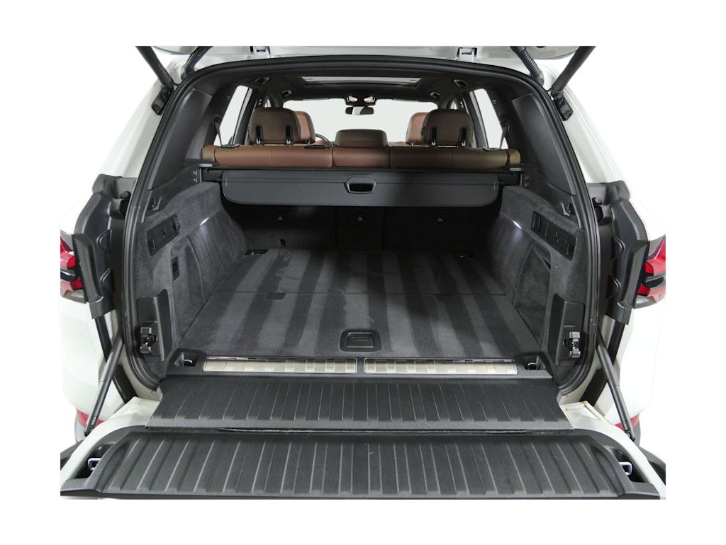 Thumbnail: 2025 BMW X5 - 15