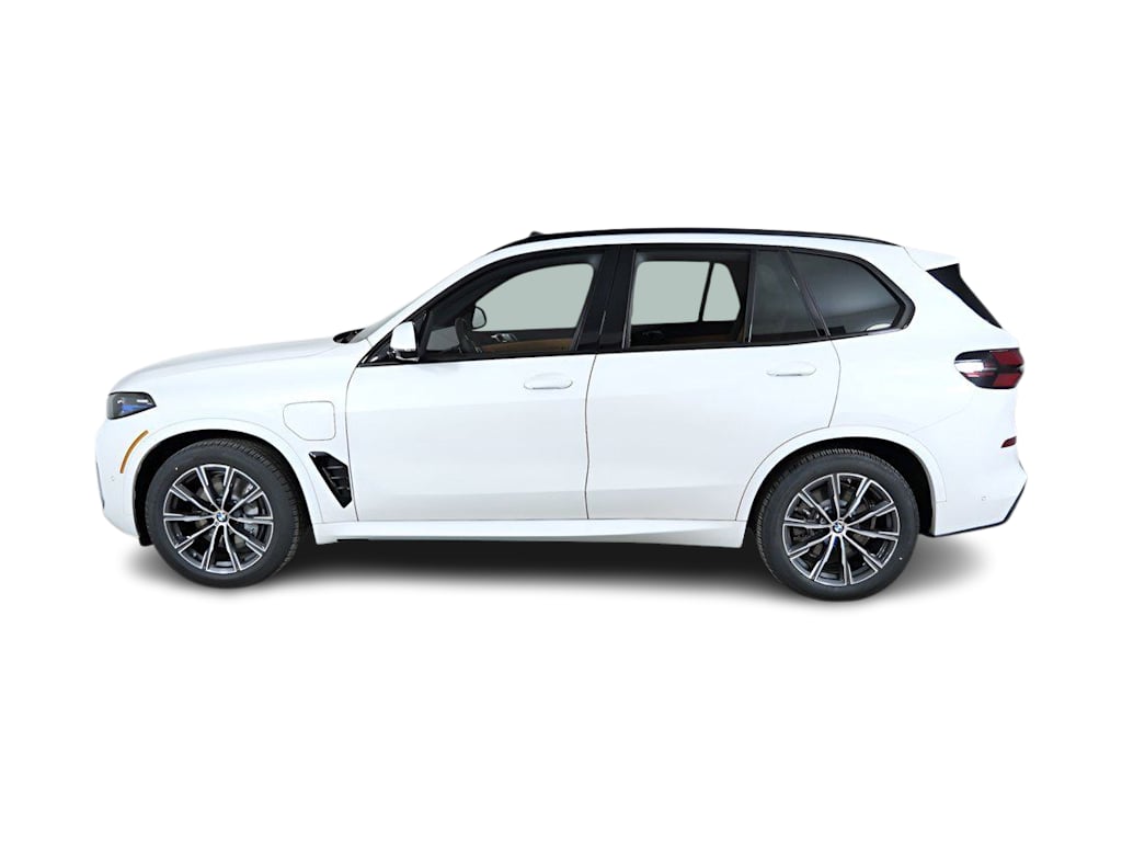 Thumbnail: 2026 BMW X5 - 3