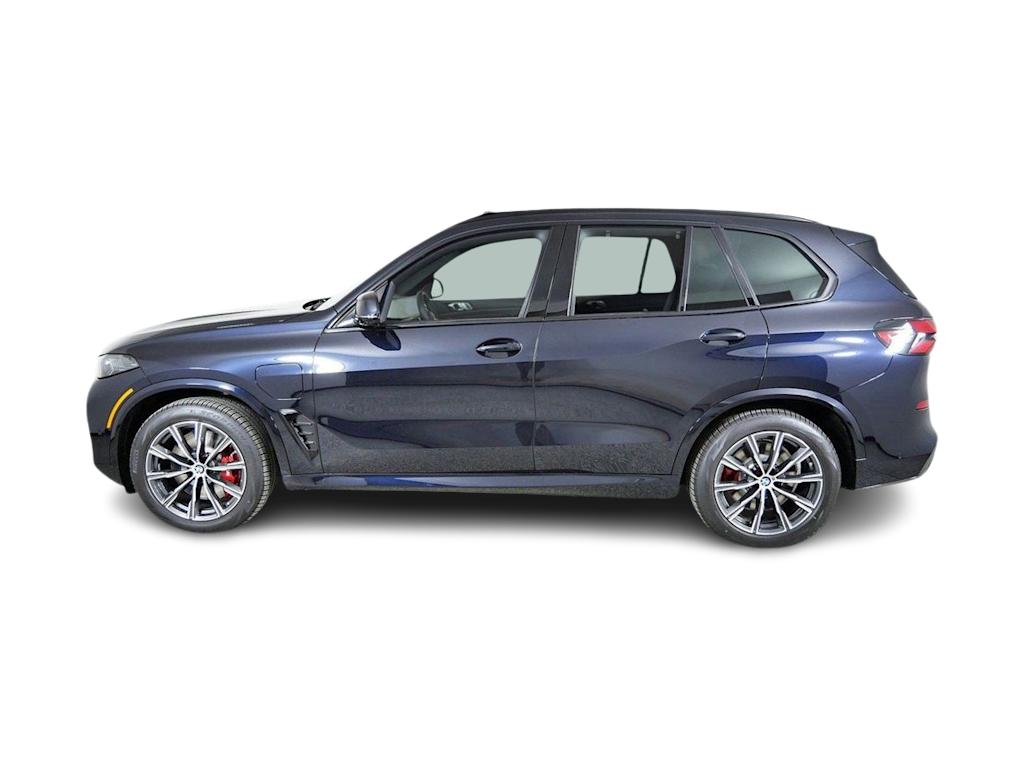 Thumbnail: 2026 BMW X5 - 3