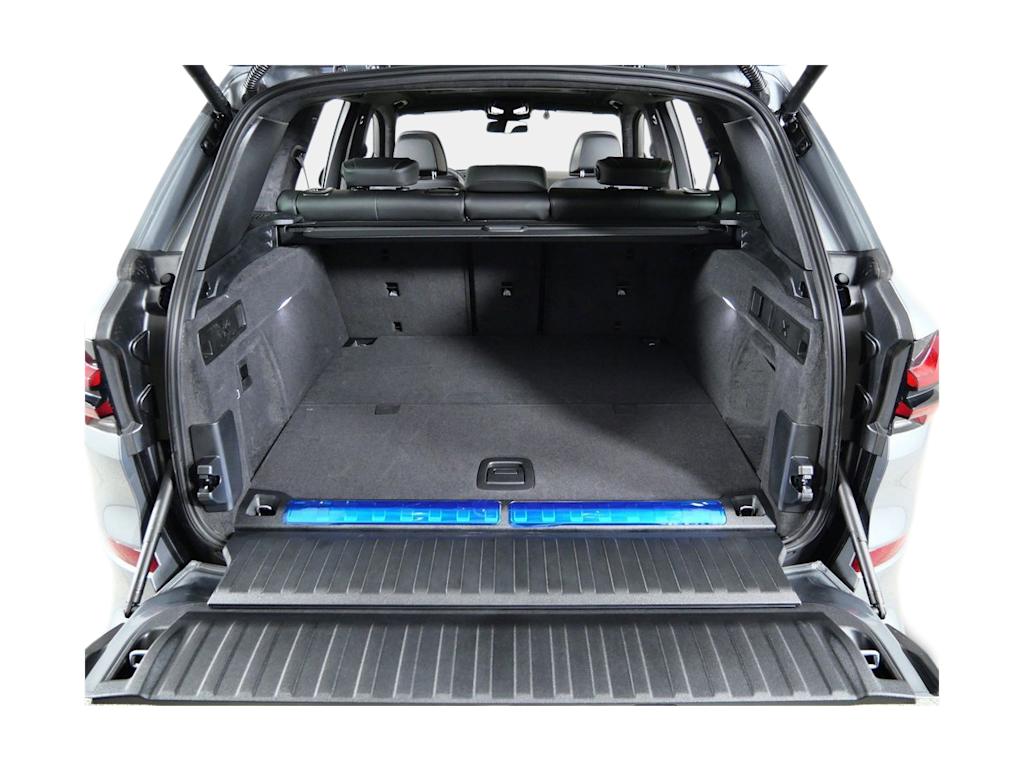 Thumbnail: 2026 BMW X5 - 15