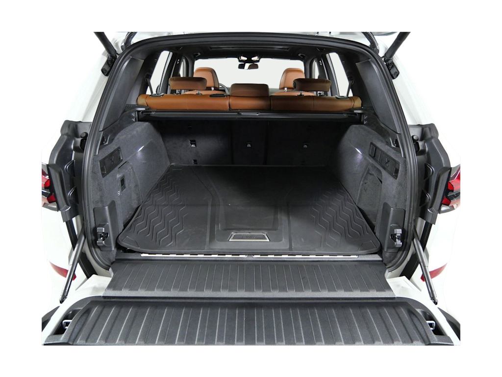 Thumbnail: 2026 BMW X5 - 15