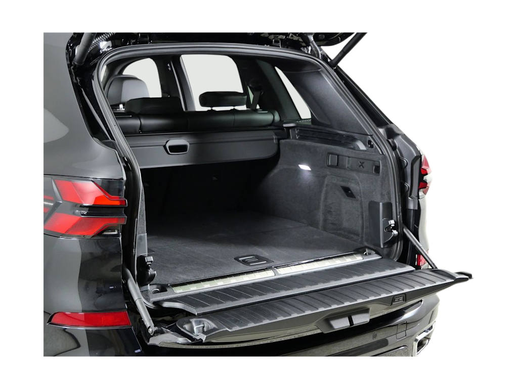 Thumbnail: 2026 BMW X5 - 15