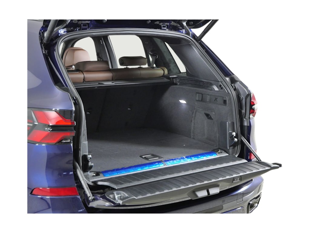 Thumbnail: 2026 BMW X5 - 34