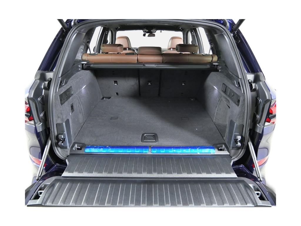 Thumbnail: 2026 BMW X5 - 15