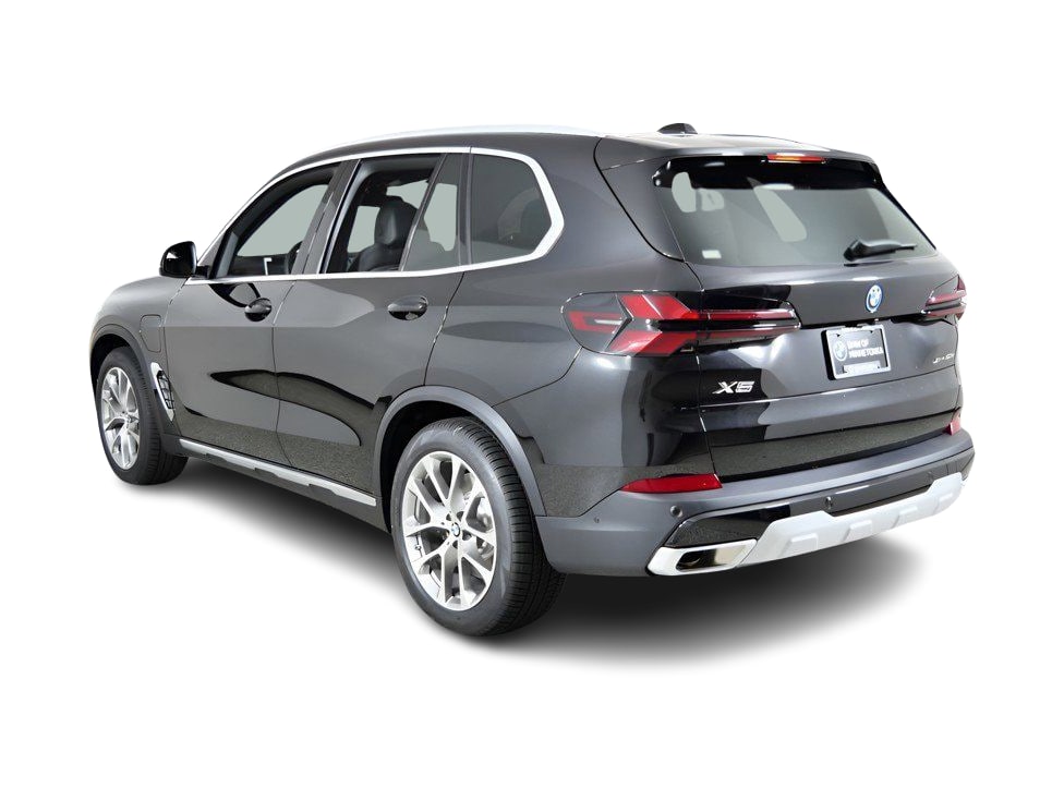 Thumbnail: 2026 BMW X5 - 4