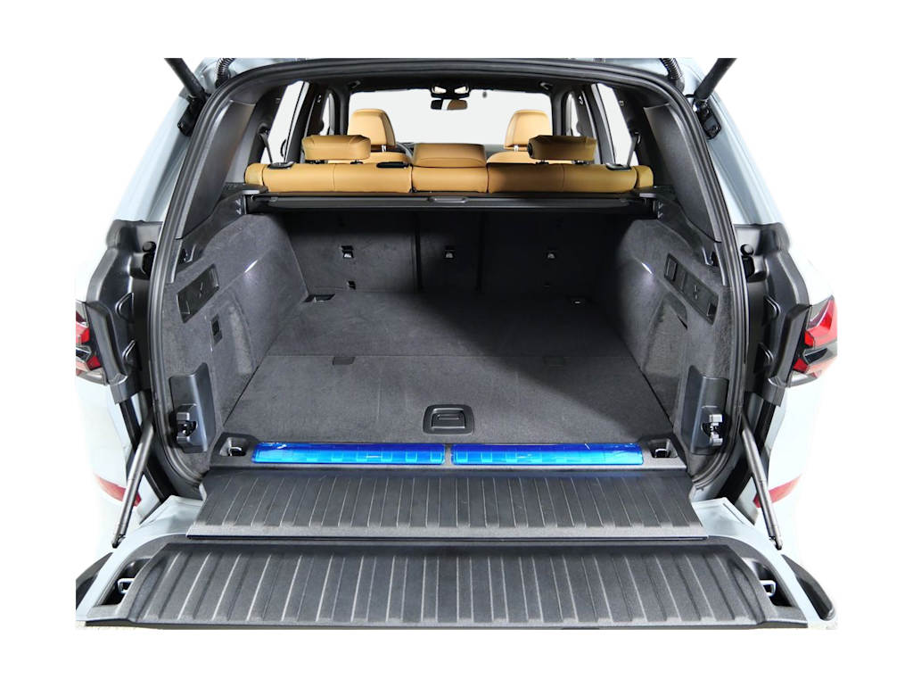 Thumbnail: 2026 BMW X5 - 33