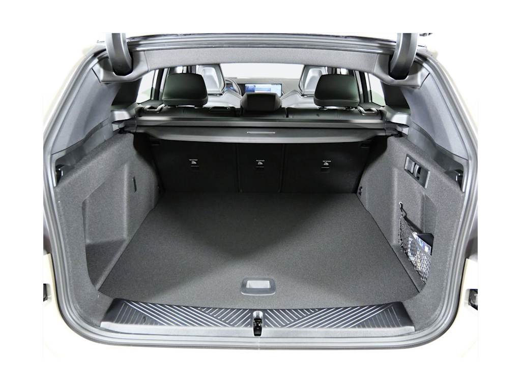 Thumbnail: 2026 BMW X3 - 14