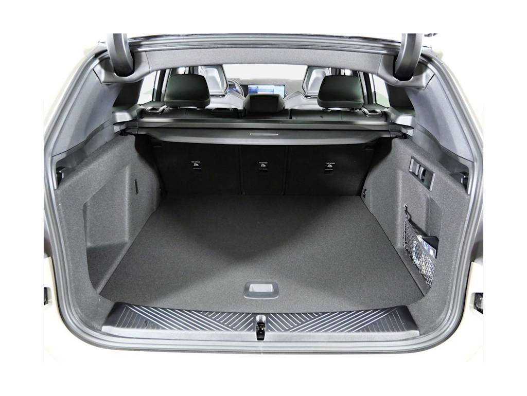Thumbnail: 2026 BMW X3 - 14